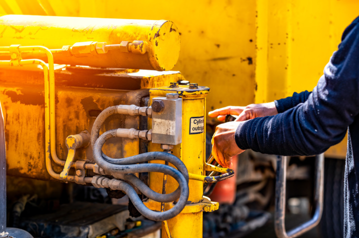 Hydraulic system maintenance